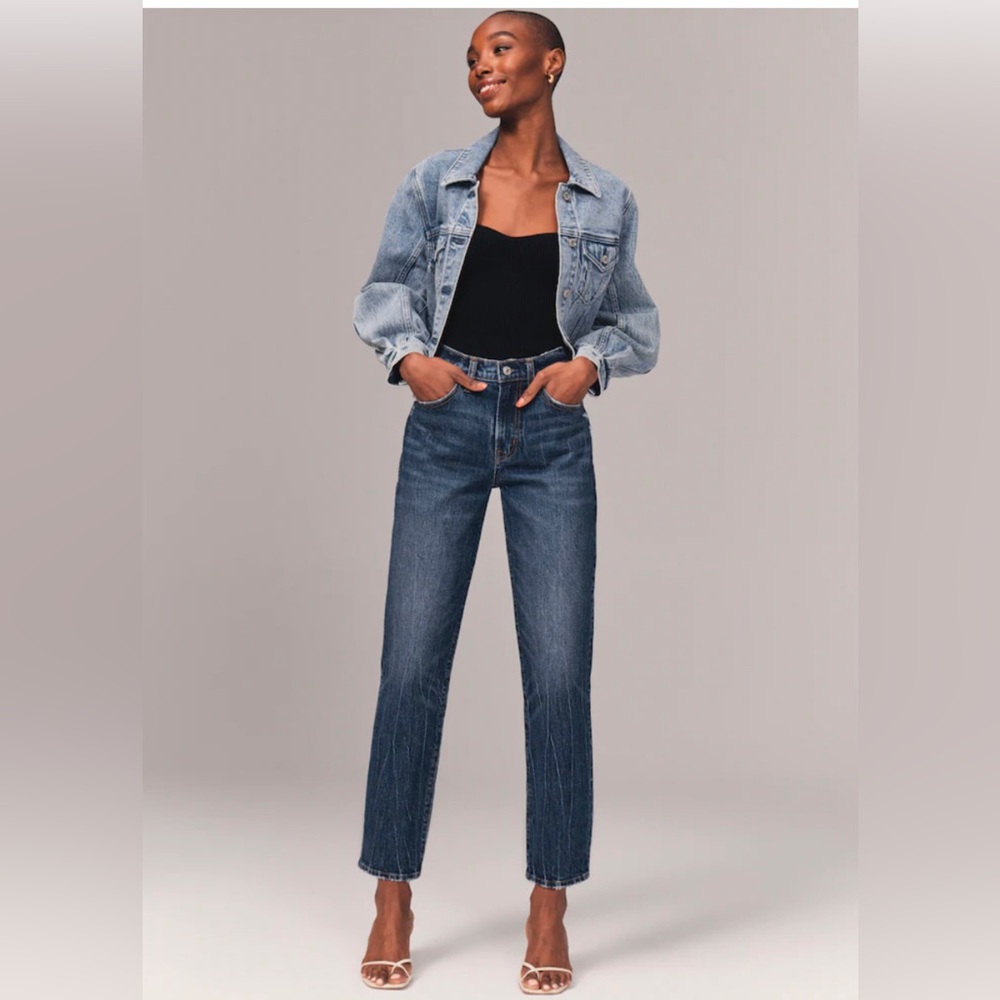 Abercrombie & Fitch Mid 90’s Boyfriend Jean
